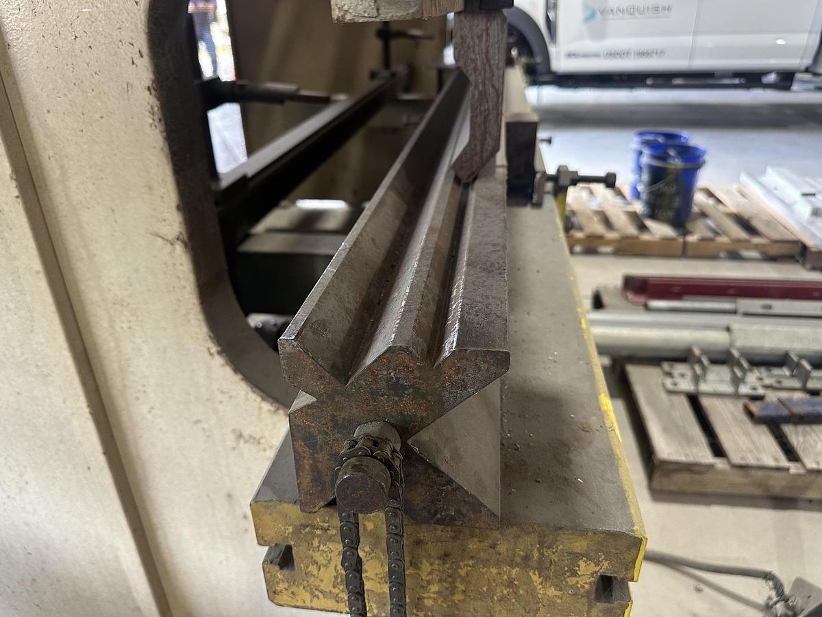Used 1997 DURMAHAP 37200 Press Brake
