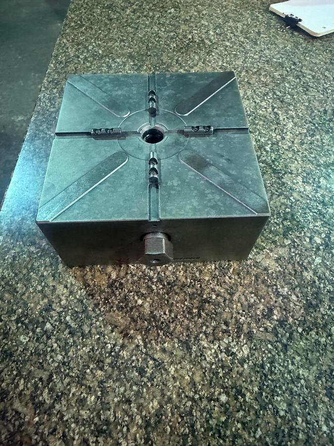 Used Hirschmann H8.811.1 Manual Pallet Clamper