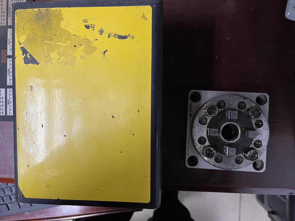 Used System 3R Compatible Pneumatic Chuck #3R-R610.46 1105-VOO-1605