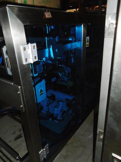 Used HIGH SPEED VERTICAL FORM, FILL, SEAL PACKAGING MACHINE (#9500)