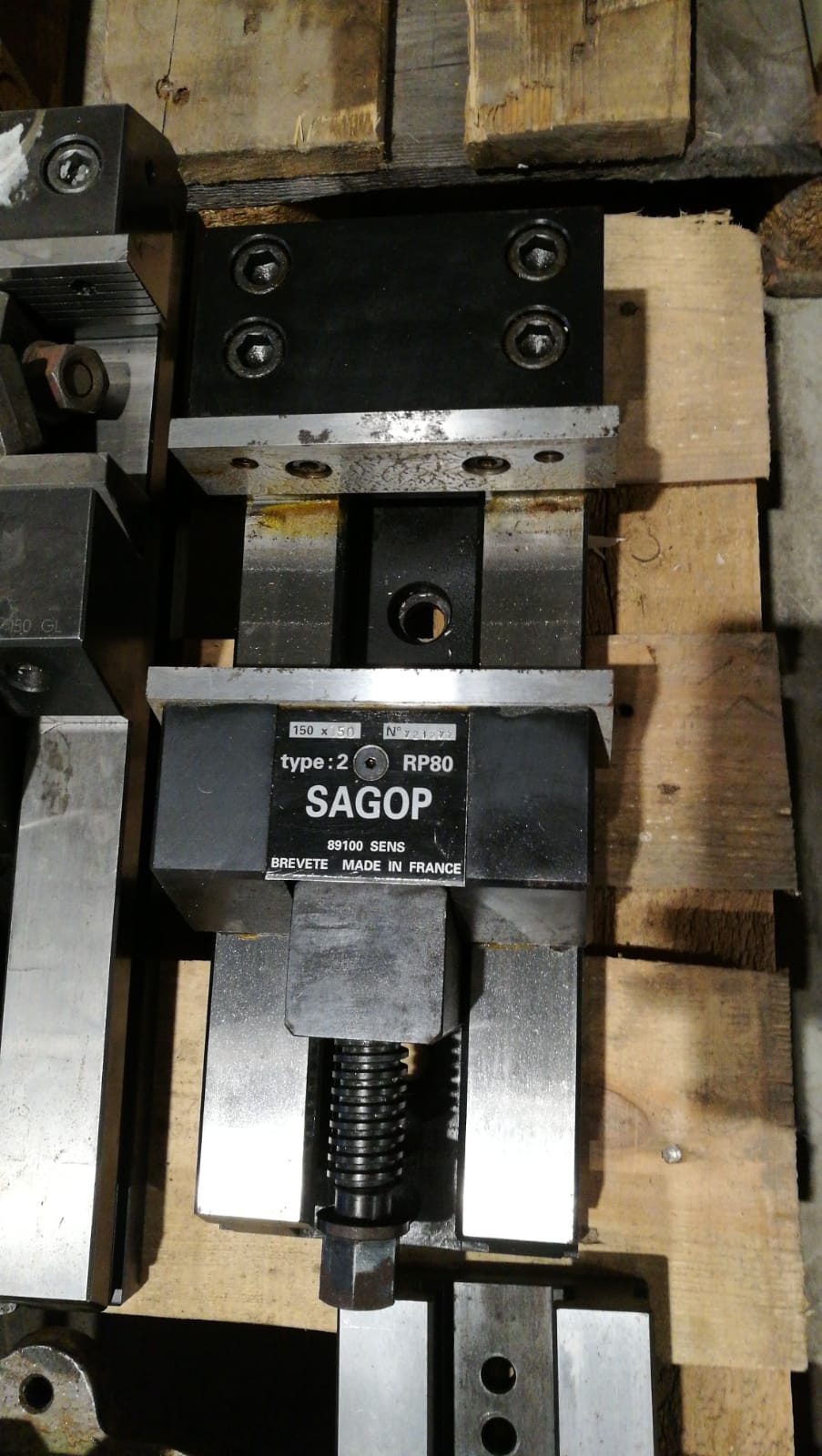 Gebruikt BRIDGEPORT VMC 760 20 - 1994