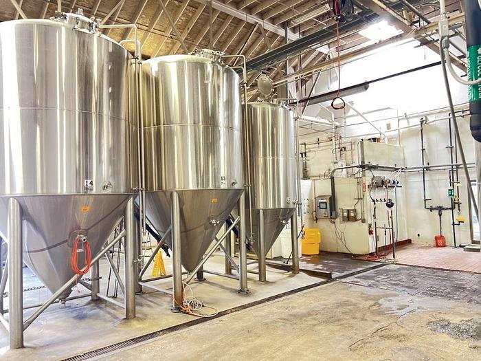 Used Tank, 3,100 Gallon, S/st, Jkt, 100 BBL Fermenting Tank, JVNW #C744694