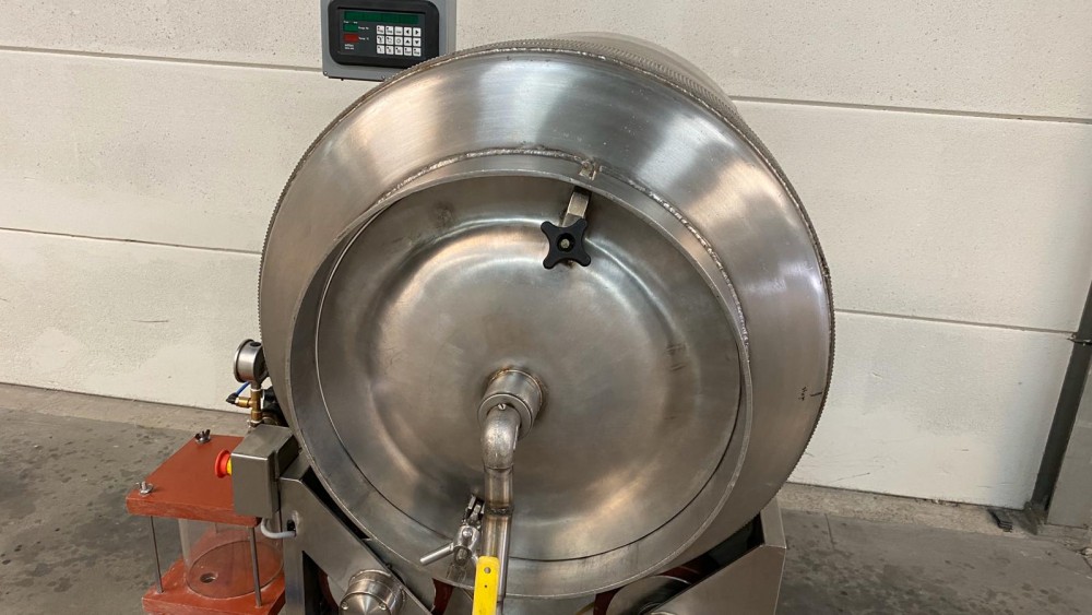 Used Gernal vacuum tumbler