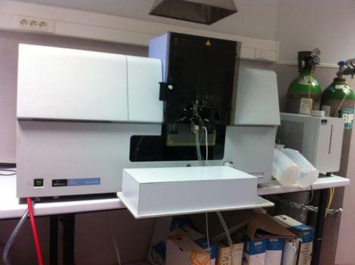 D'occasion A Vendre PERKIN ELMER Aanalyst 800 Spectrophotometer