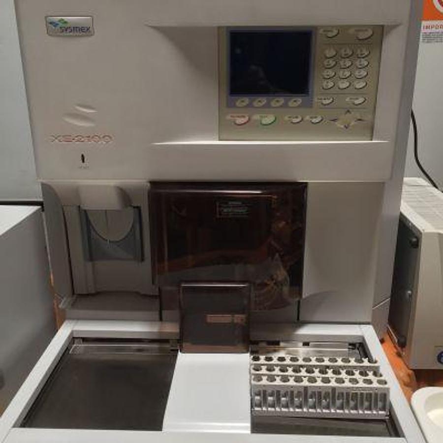 Usado SYSMEX XE-2100 Hematology Analyzer