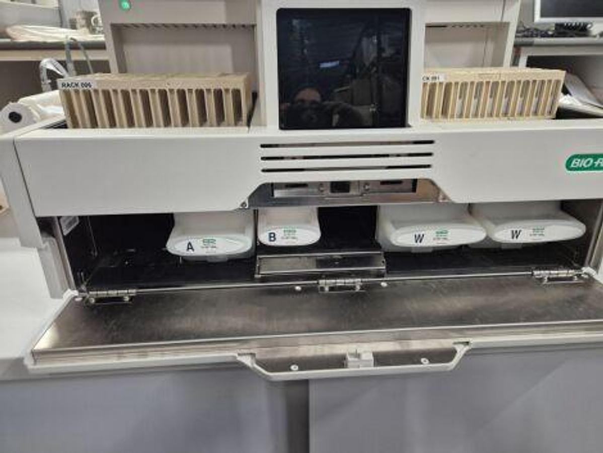 Used For Sale BIO-RAD D-100 Hemoglobinometer