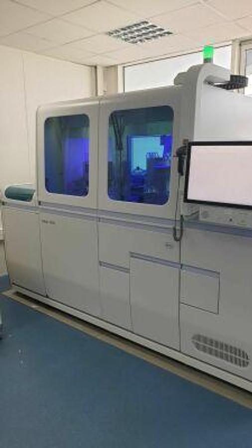 Usado ROCHE COBAS 6800 PCR