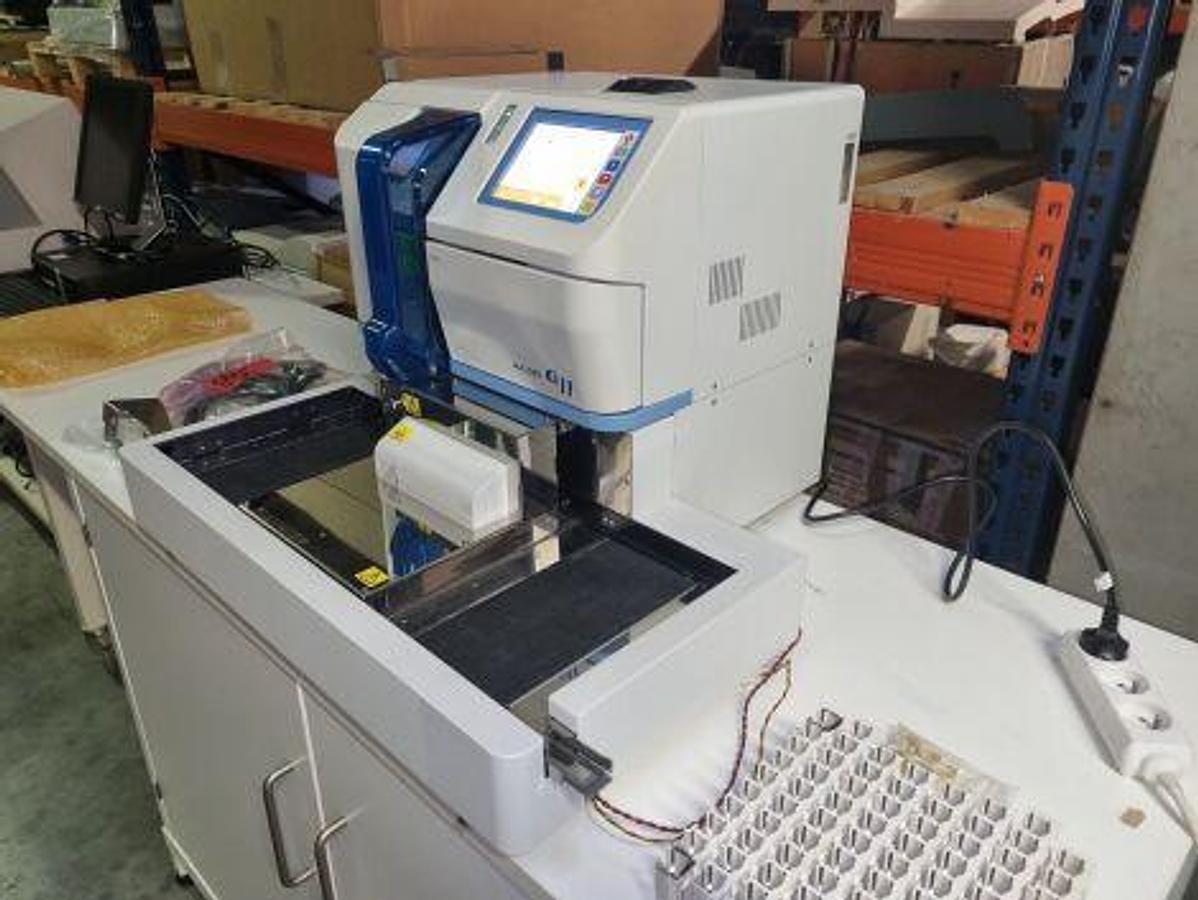 Usado Analizador de Química TOSOH G11