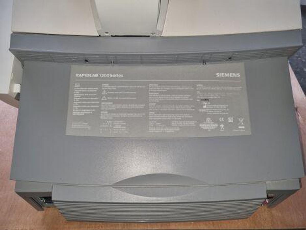 Usado En venta SIEMENS RAPIDLAB 1245 Blood Gas Analyzer