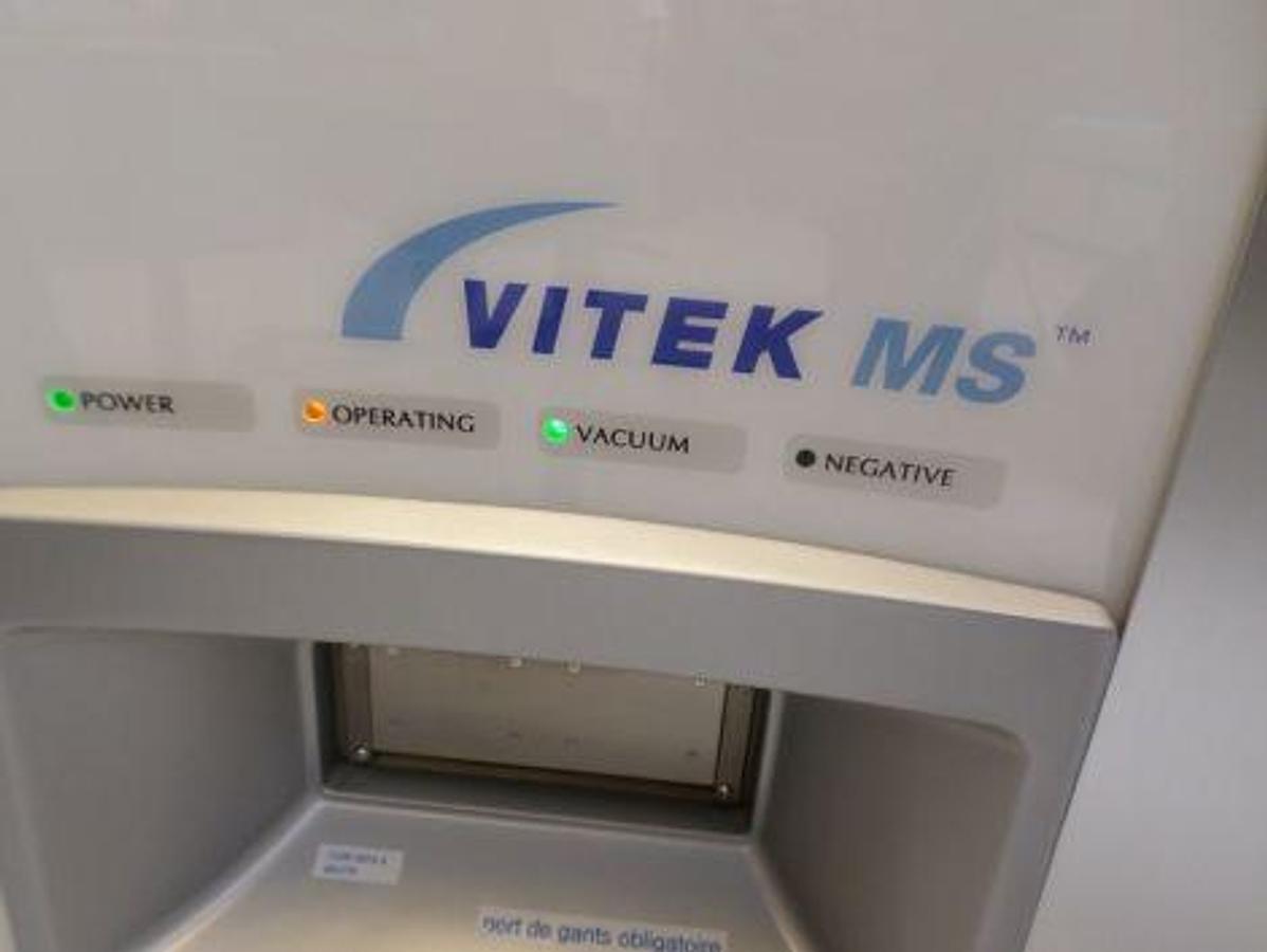Gebraucht <span>À vendre</span> BIOMERIEUX Vitek MS Mass Spectrometer Vitek MS