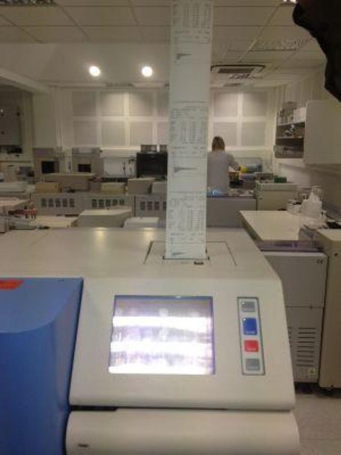 D'occasion TOSOH G7 Chemistry Analyzer