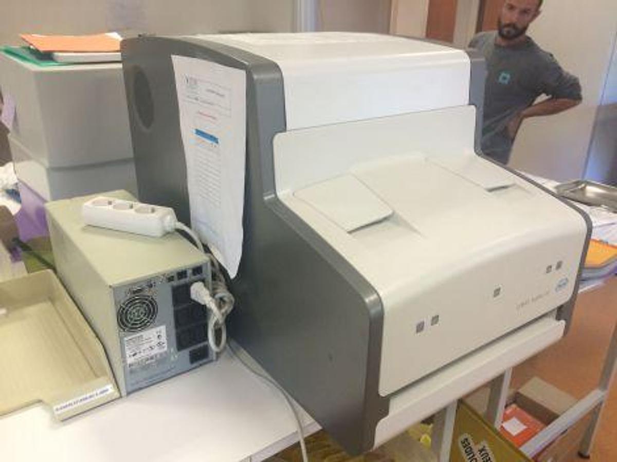 D'occasion A Vendre ROCHE TAQMAN 48 Thermal Cycler