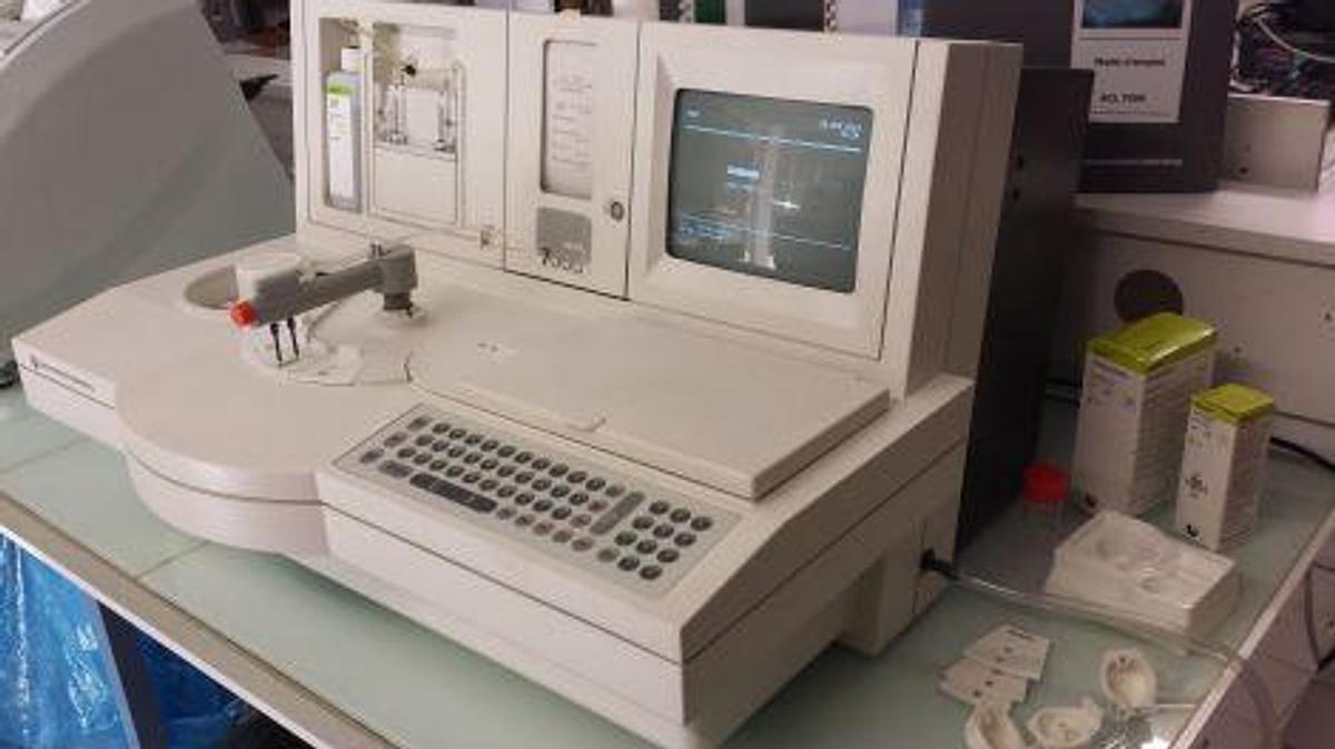 D'occasion INSTRUMENTATION LABORATORY ACL 7000 Coagulation Analyzer