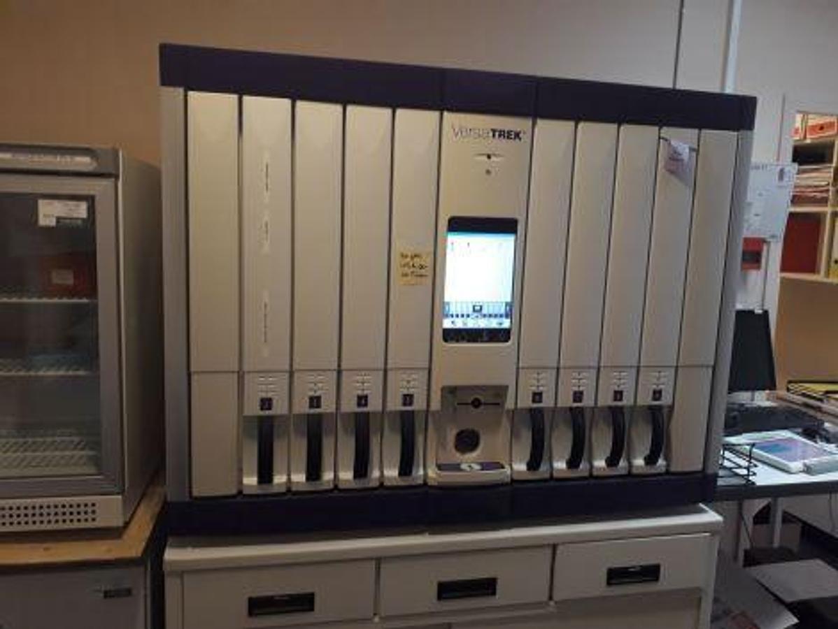 Gebraucht <span>À vendre</span> BIOMERIEUX I2A  VersaTREK