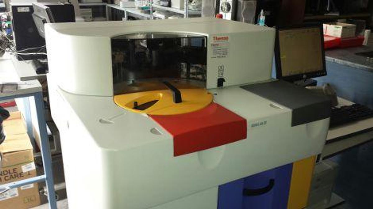 Gebraucht <span>À vendre</span> THERMO KONELAB 20i Chemistry Analyzer