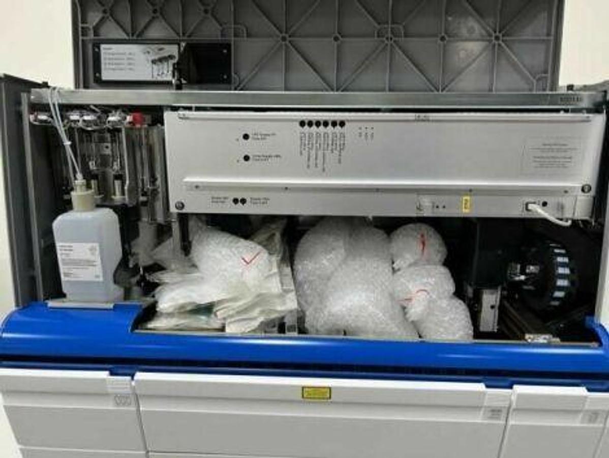Usado ROCHE/COBAS CEDEX BIO HT / INTEGRA 400+ Analizador de Química
