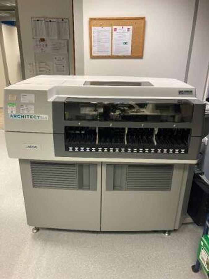 Used For Sale ABBOTT LABS Architech Plus C4000 Chemistry Analyzer