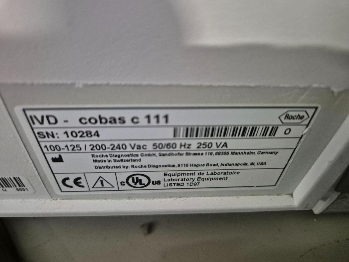 D'occasion ROCHE Cobas C111 Analyseur de Chimie