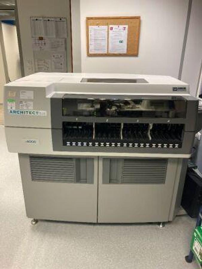 Gebraucht ABBOTT LABS Architech Plus C4000 Chemistry Analyzer