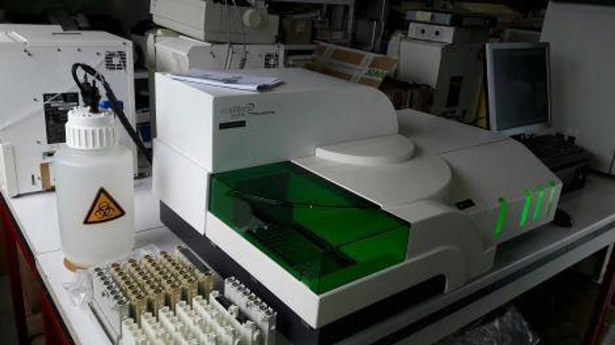 Usado SEBIA CAPILLARYS 2 FLEX PIERCI Electrophoresis Unit
