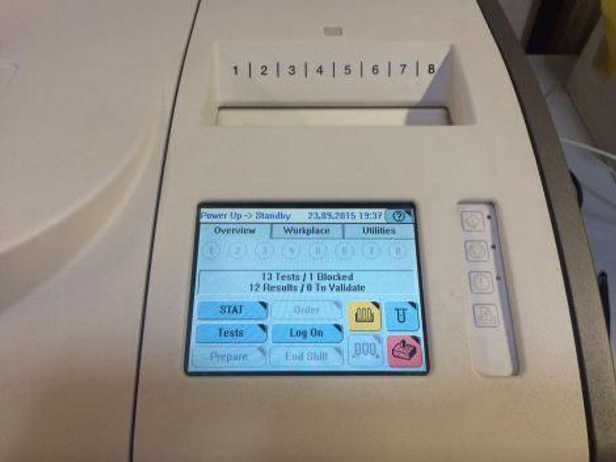 Gebraucht <span>À vendre</span> ROCHE COBAS C111 Chemistry Analyzer