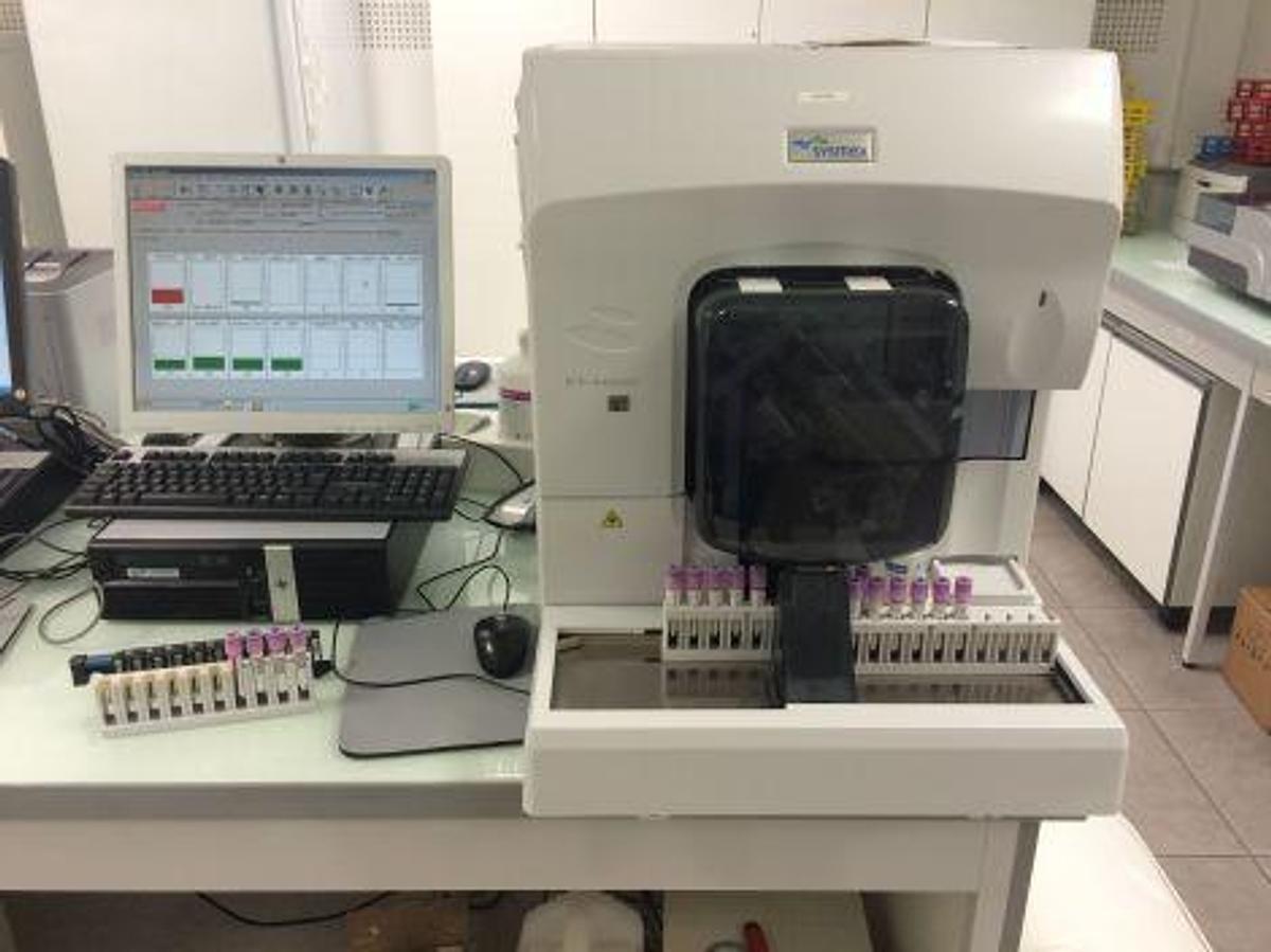 Usado SYSMEX XT 4000i hematology analyzer