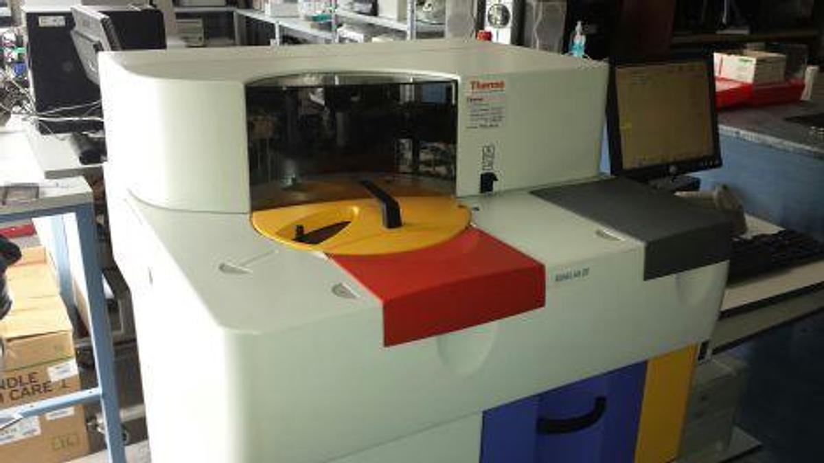 D'occasion THERMO KONELAB 20i Chemistry Analyzer