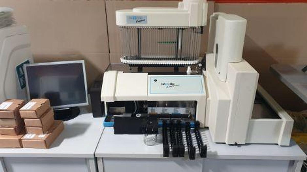Usado STARRSED ESRI 10 9002 Analizador de hematología