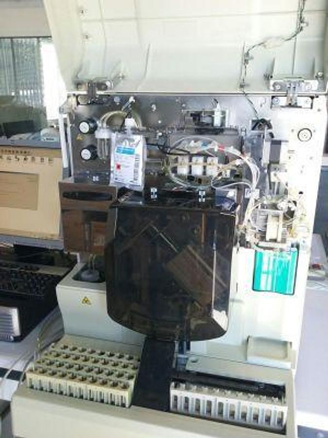 Used SYSMEX XT-1800 i Hematology Analyzer