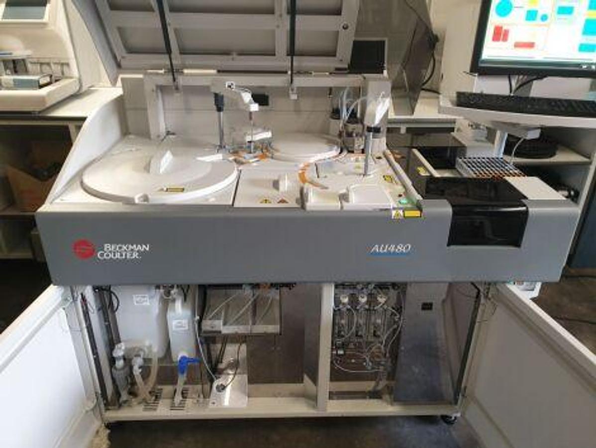 Used For Sale BECKMAN COULTER AU480 Chemistry Analyzer