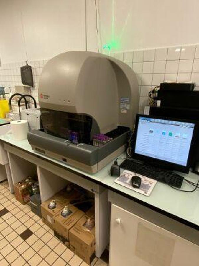 Usado BECKMAN COULTER DXH600 Hematology Analyzer