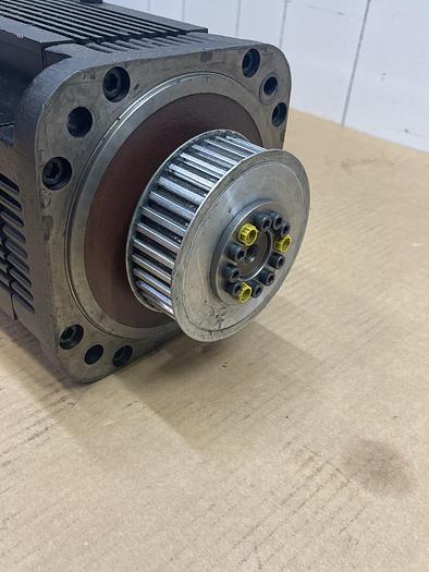 Used Allen-Bradley 1326AB-B720E-M2 Ser B 