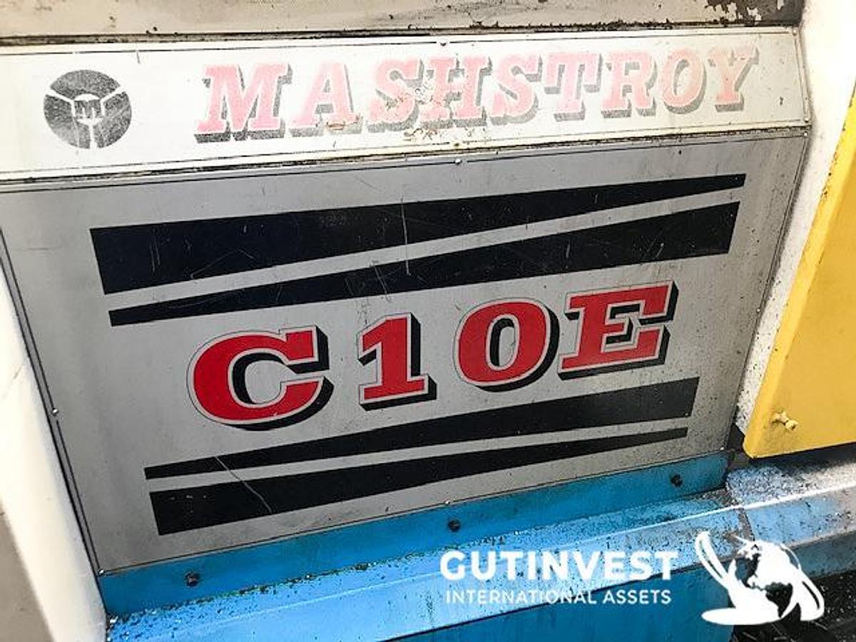Used 1 - Metal lathe