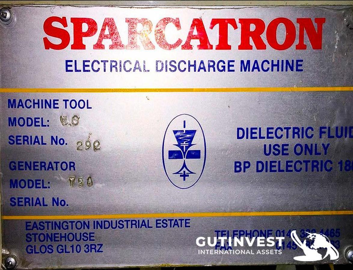 Usado 2 - Máquina de perforar de 5 ejes