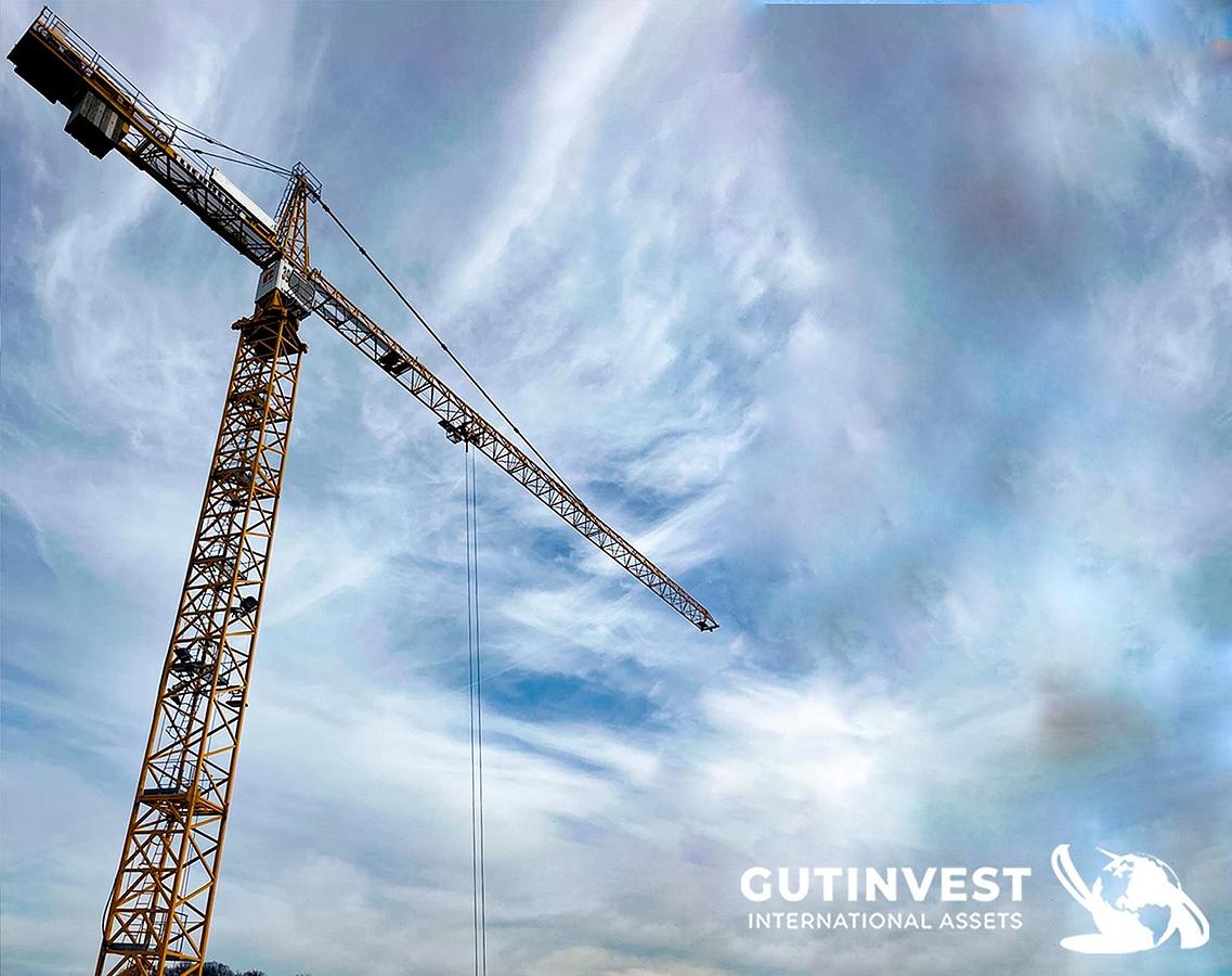 Used 3 - Tower crane with cabin
