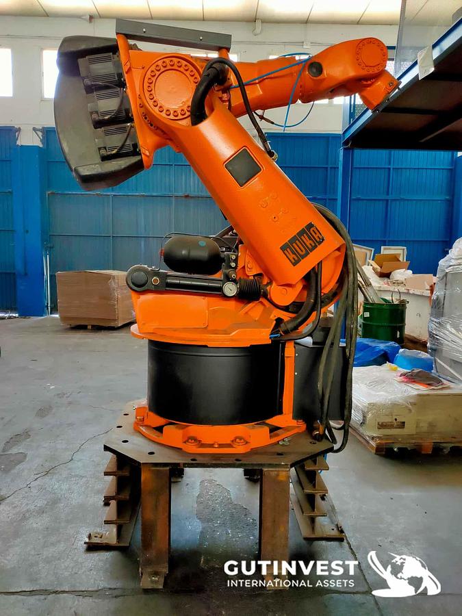 Usado 2 - Robot industrial - 6 ejes