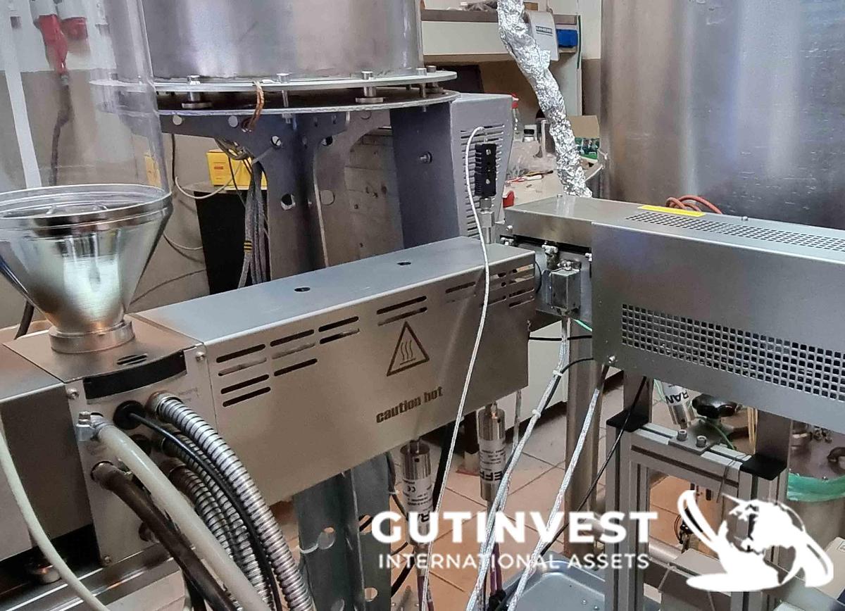 Usado Extrusora de medición de laboratorio