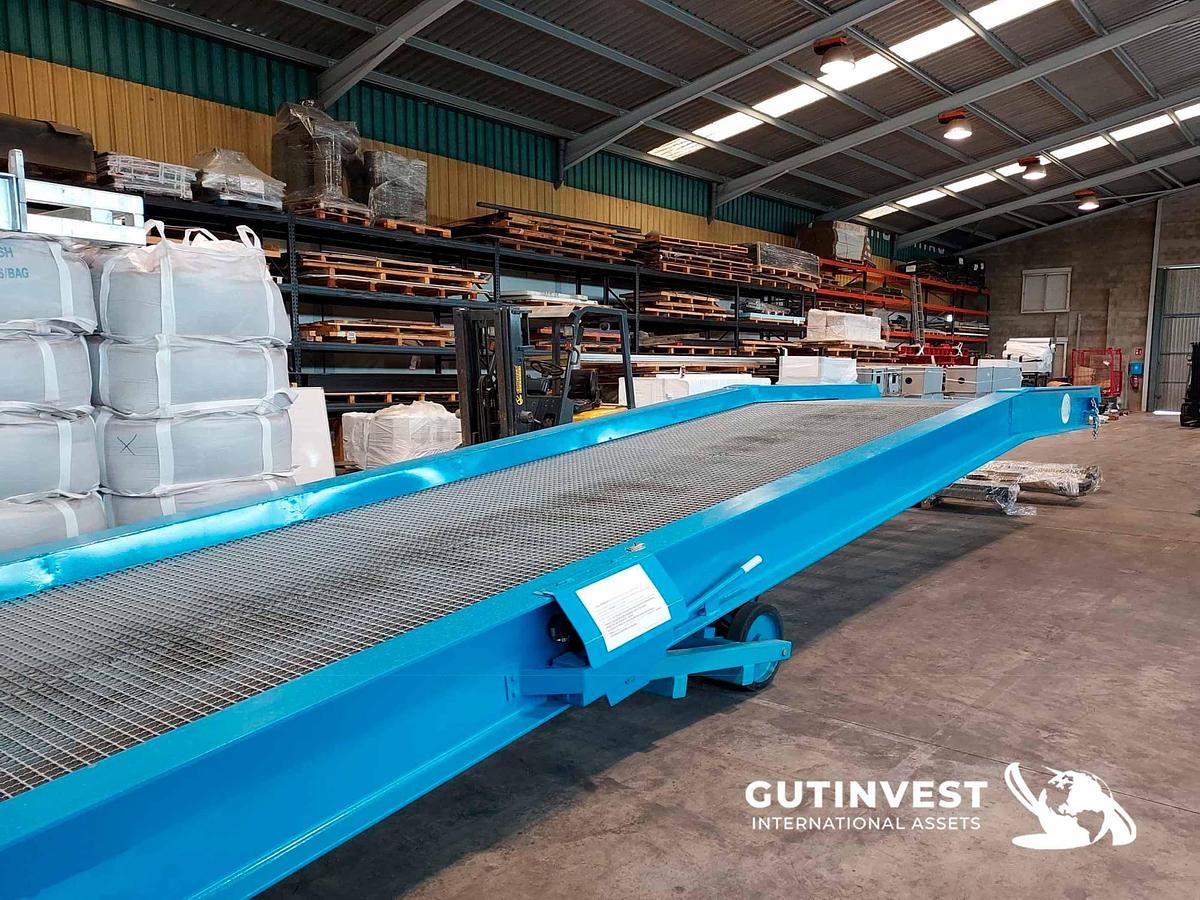 Used 1 - Ramp - portable loading platform