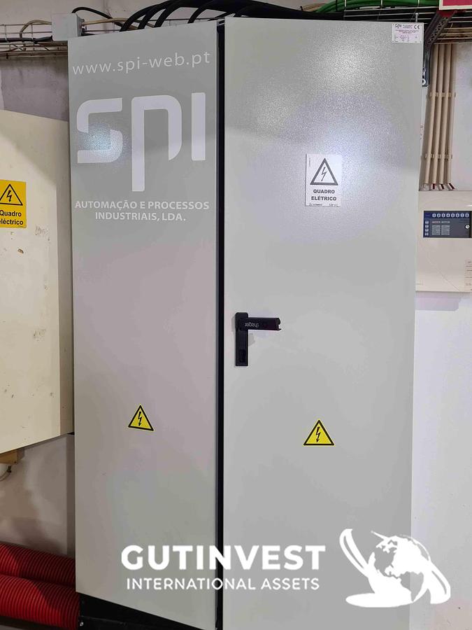 Usado 8 - Cuadro eléctrico grande