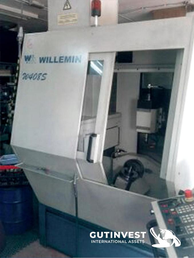 Used 1 - Vertical machining center - 5 axes