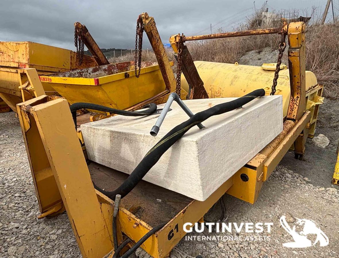 Usado Portacontenedores para contenedores trapezoidales de 4,2m3