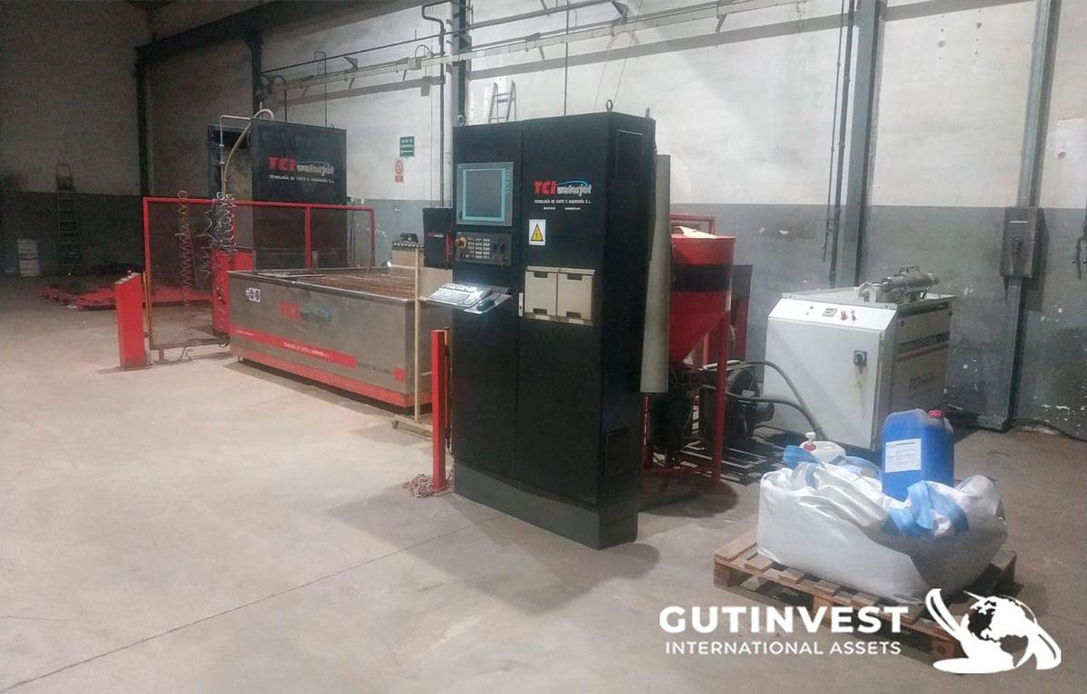Used 1 - Waterjet cutting machine