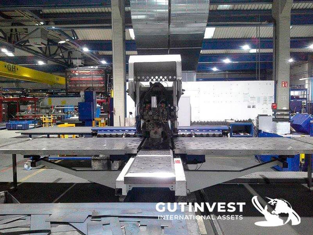 Used 1 - CNC punching machine