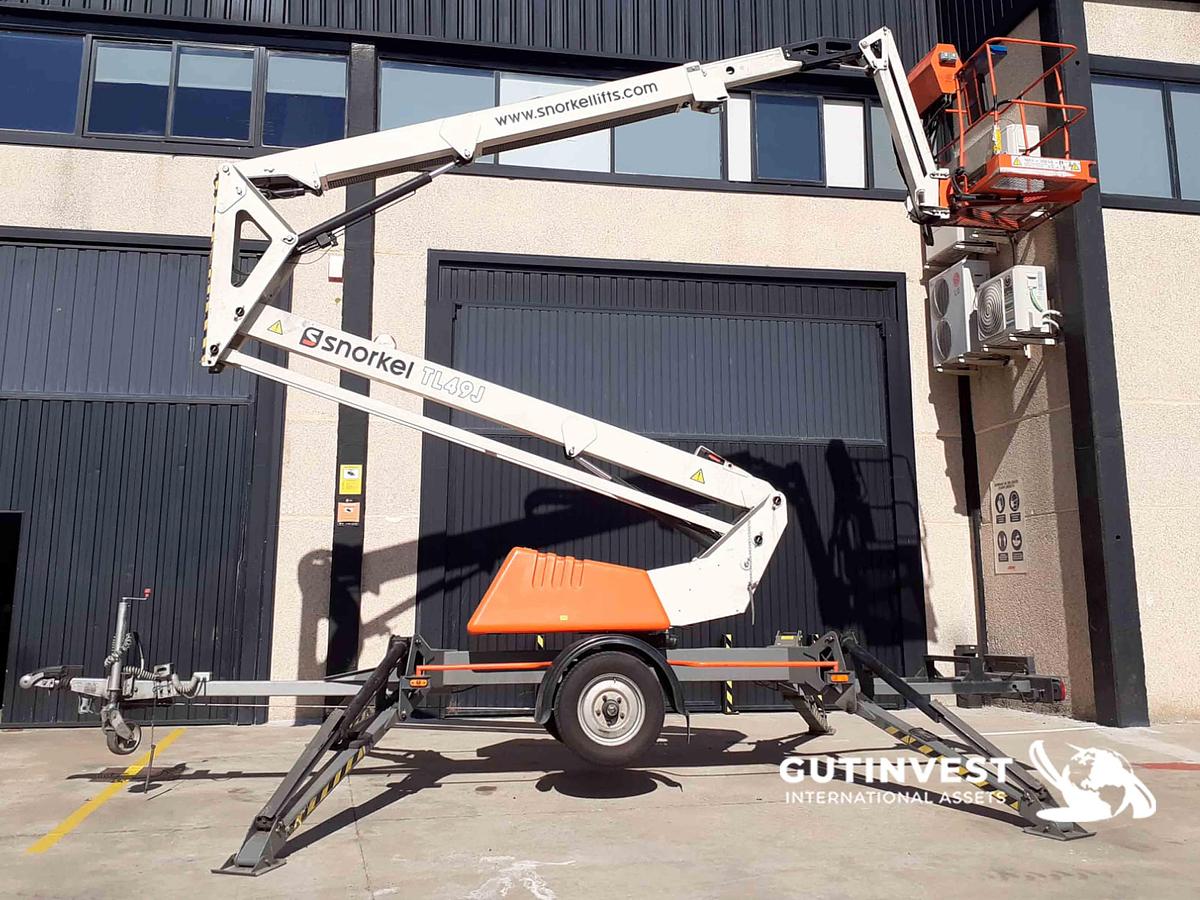 Used 1 - Towable Boom Lift