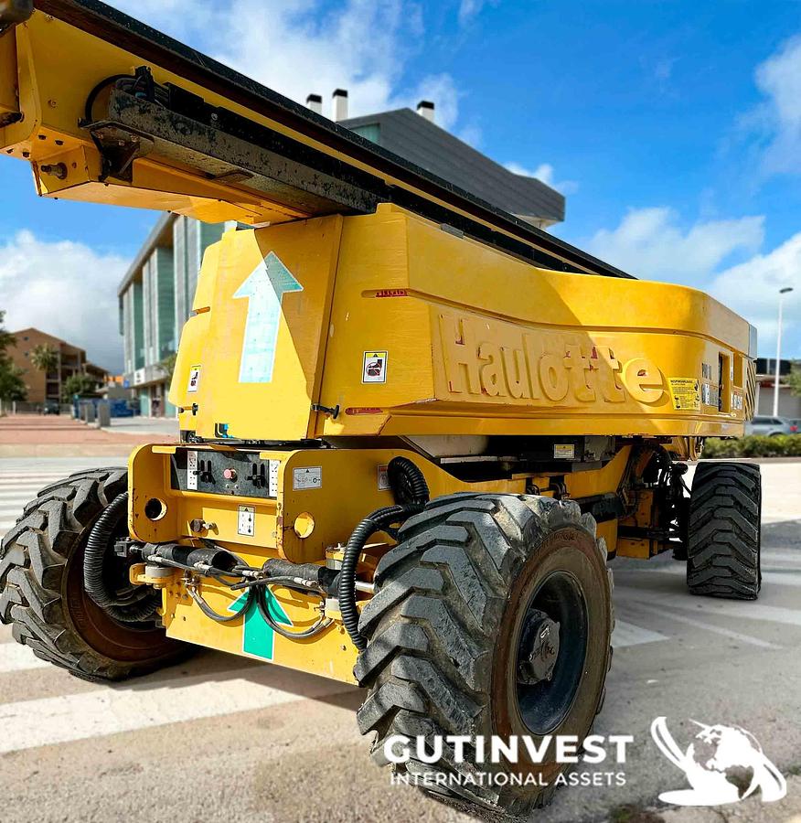 Used 1 - Articulated diesel platform - 32m