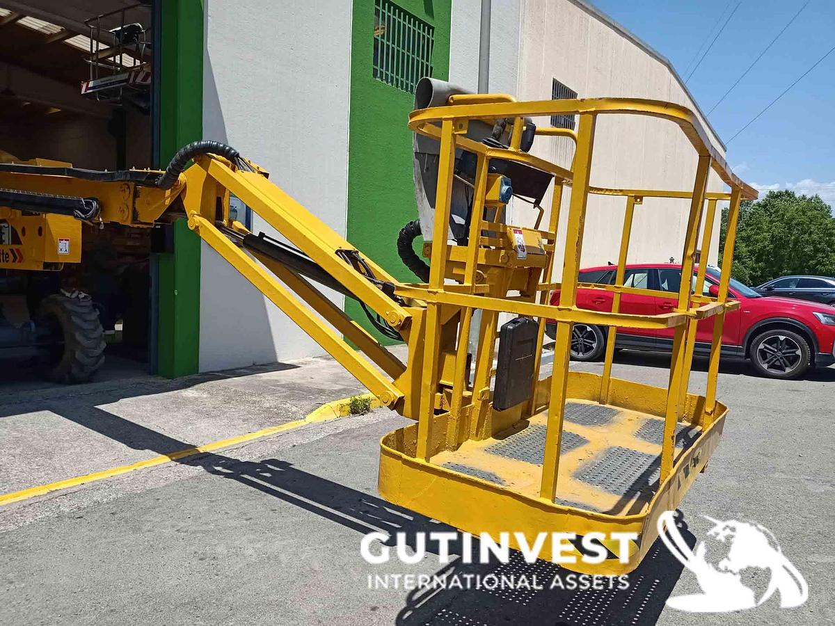 Usado 4 - Plataforma elevadora articulada diésel