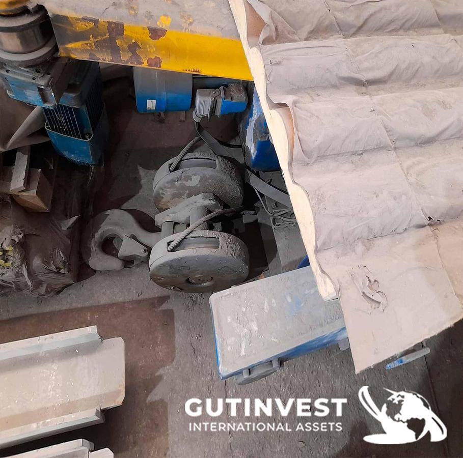 Used Double-girder overhead crane - 5 Tn