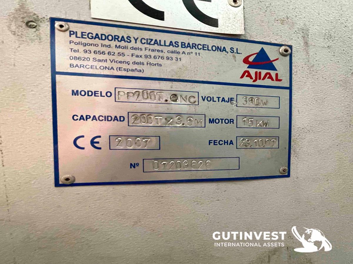 Usado 2 - Máquina corte laser-fibra, con opción corte de tubo 3.300W.