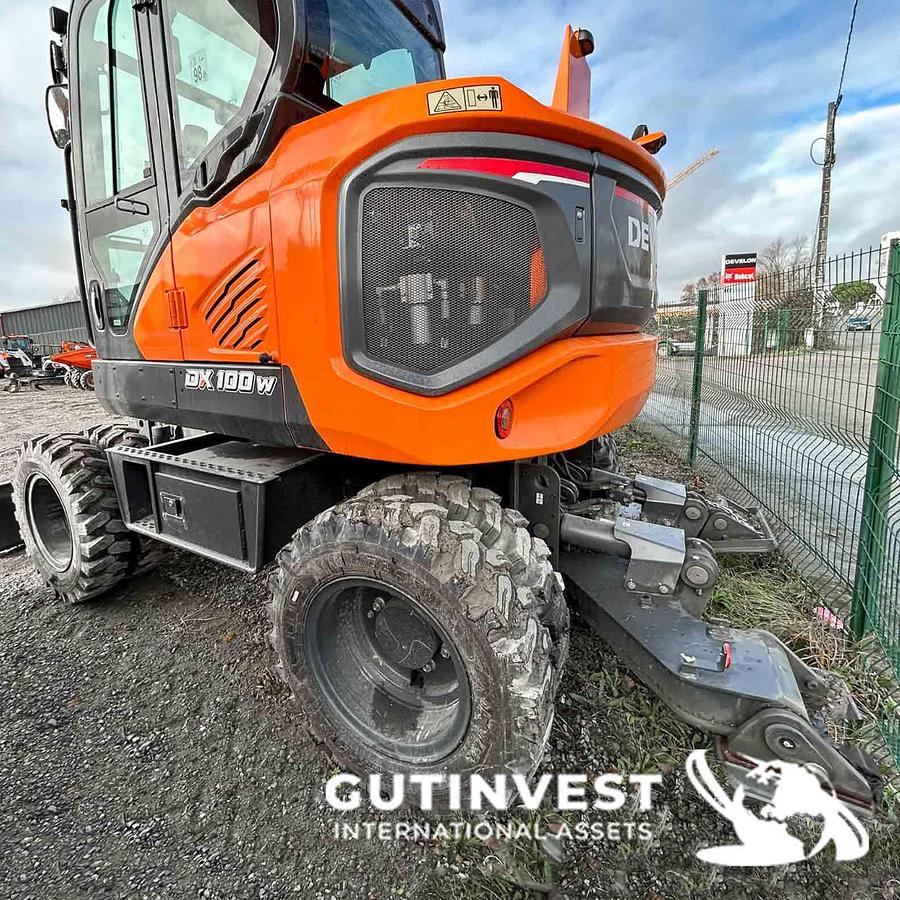Used 1 - Wheeled excavator