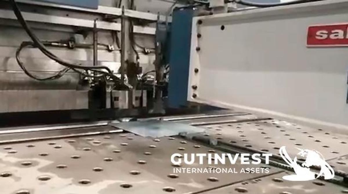 Usado 1 - Paneladora CNC para metal
